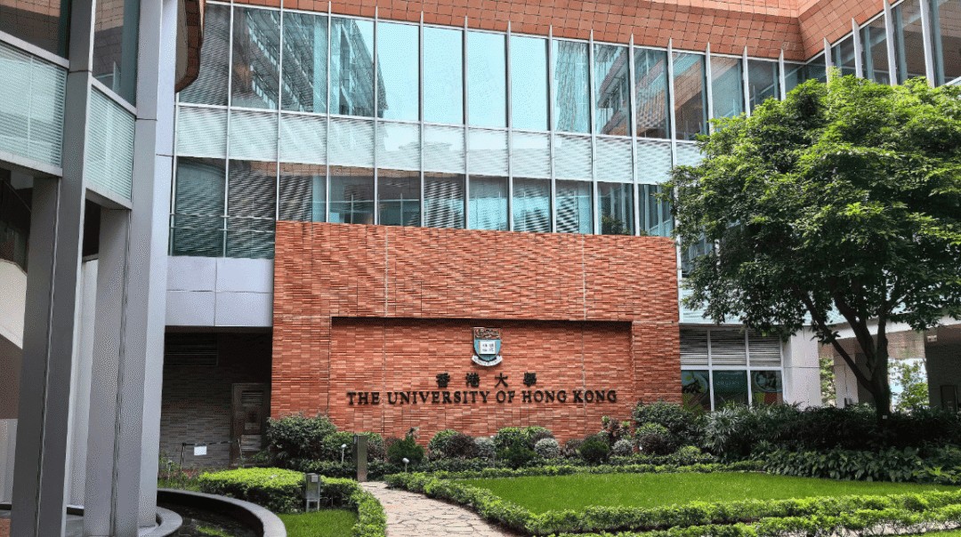 如何用一年时间，搞定全家香港身份？这条低门槛通道，普通人也能上车！_copy_copy